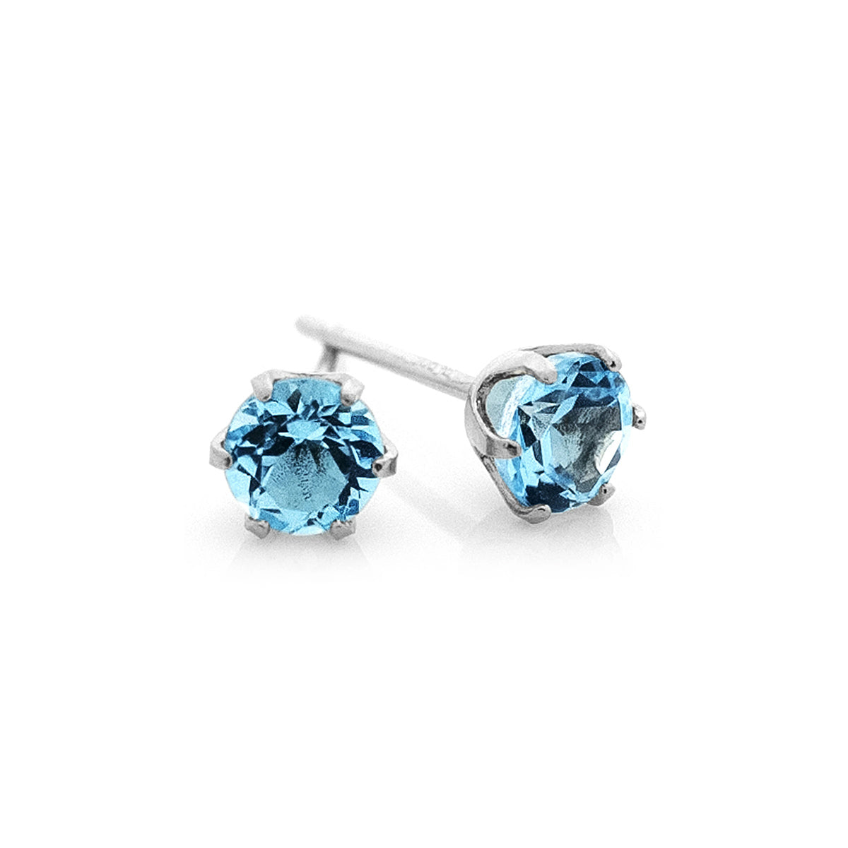 pt900 ブルートパーズ 0.3ct. ピアス ペア プラチナ – Jewelry Me RIZE