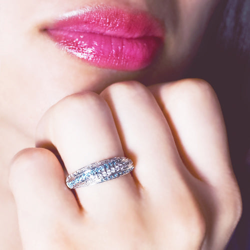 pt900 / 18K アイスブルー＆ホワイトダイヤモンド 0.477ct. パヴェ